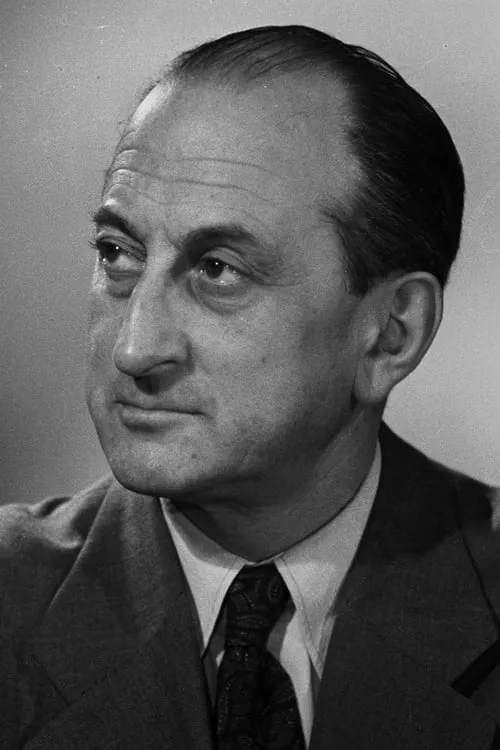 ?????? ?????? ha trabajado con Mikhail Romm en 1 ocasiones