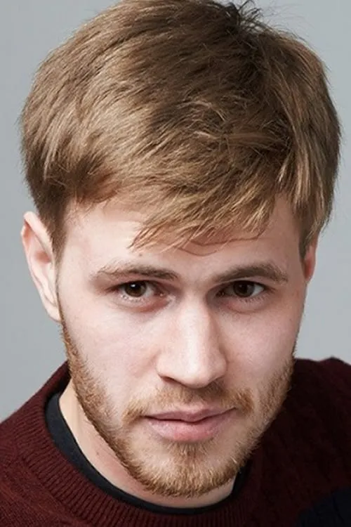 Mikhail Vasilyev interpretando a 