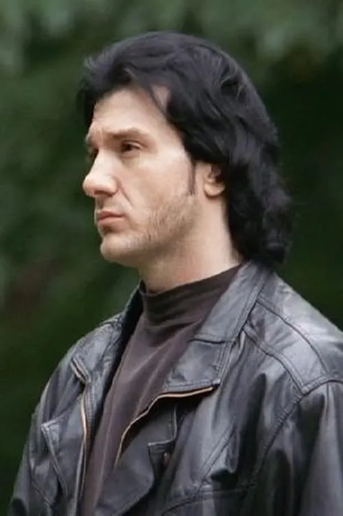 Reneé Domenz ha trabajado con Miles Jonn-Dalton en 1 ocasiones