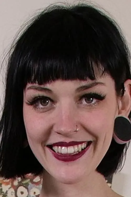 Lullabyebye ha trabajado con Mina Kali en 1 ocasiones