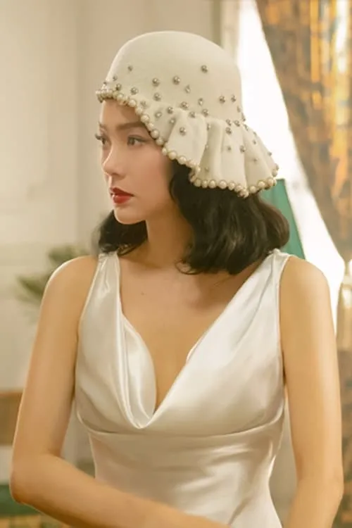 Phuong Trinh Jolie ha trabajado con Minh Hằng en 1 ocasiones