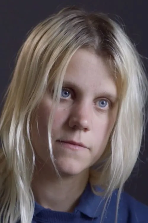 Mira Eklund interpretando a Ann-Sofie