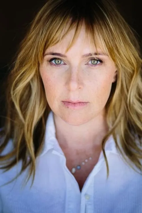 Miranda Bailey interpretando a Janice