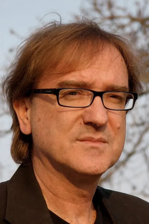 Miro Žbirka interpretando a