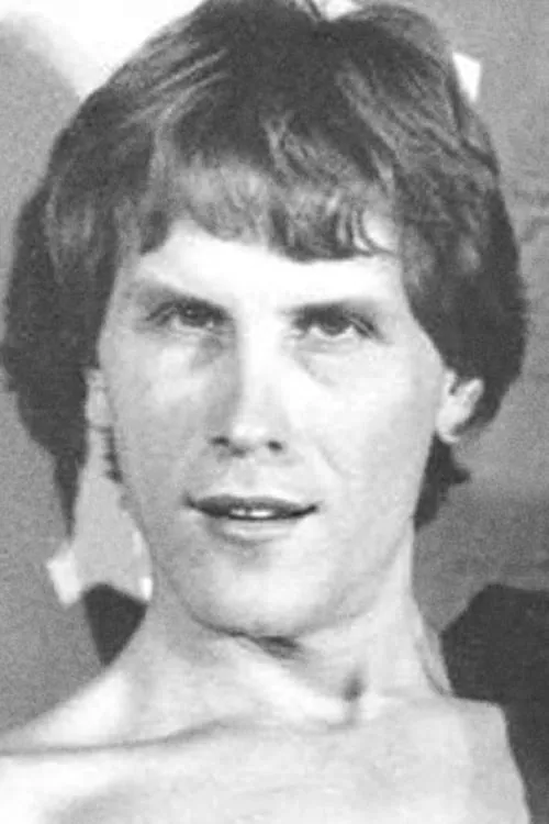 Mitch Taylor interpretando a (segment