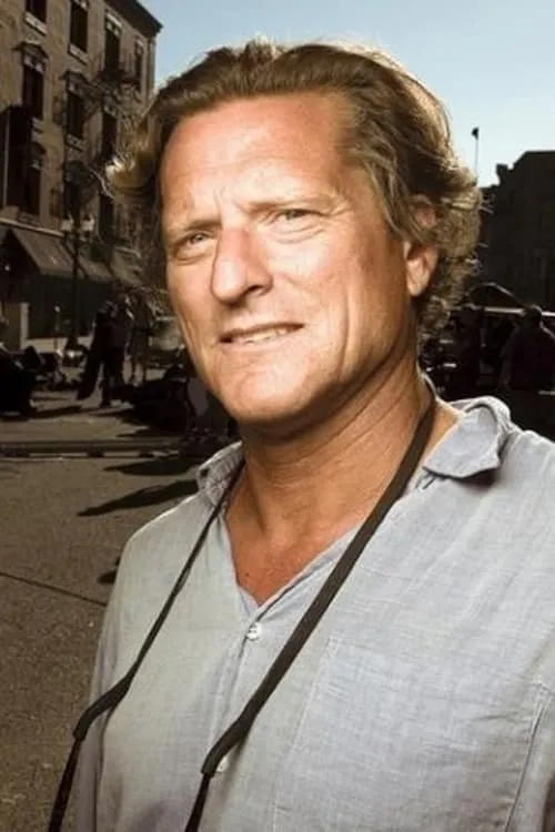 Jonathan Watts Bell ha trabajado con Mitchell Amundsen en 1 ocasiones