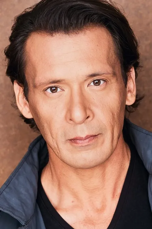 Dave E. Baker ha trabajado con Mo Anouti en 1 ocasiones