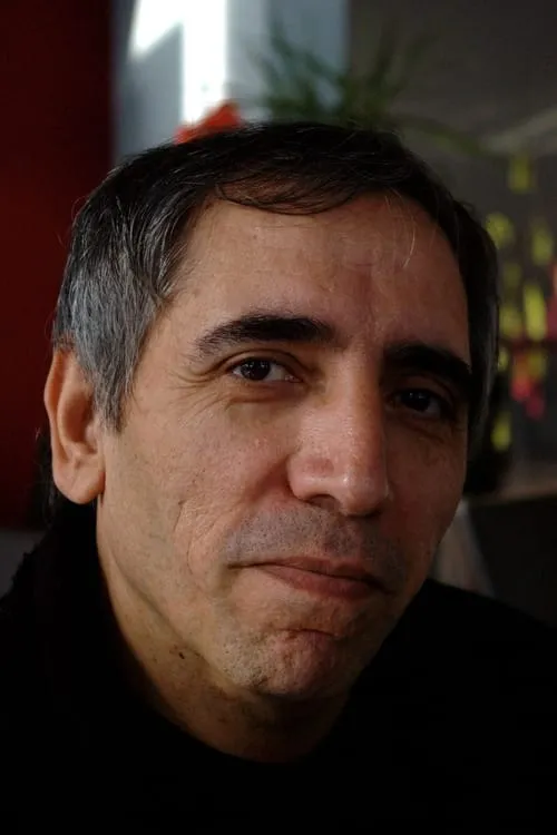 ?????? ????????? ha trabajado con Mohsen Makhmalbaf en 1 ocasiones