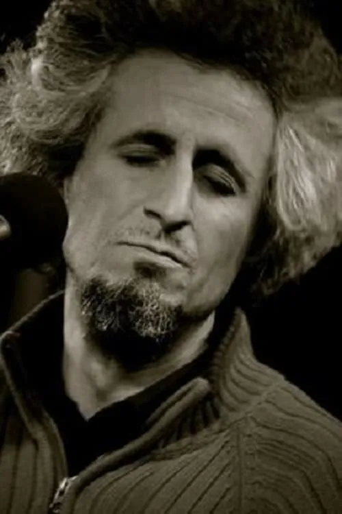 Mohsen Namjoo interpretando a Mohsen