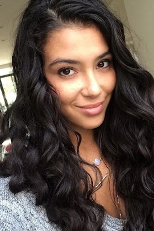 Moïse Trustfull — personaje: Self - Backstage reporter