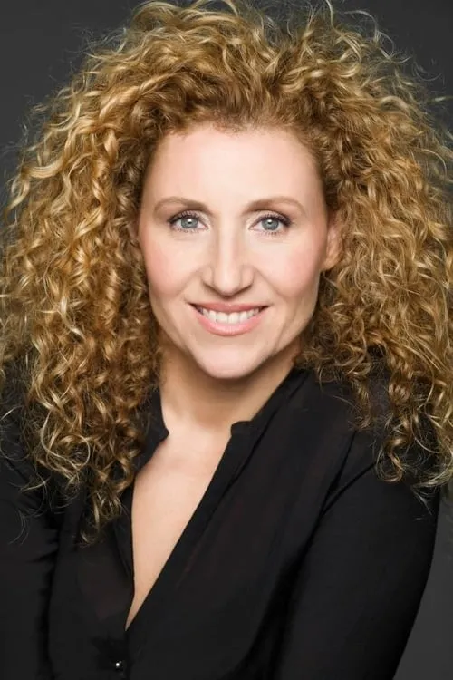 Inma Cuevas ha trabajado con Mónica Vic en 1 ocasiones