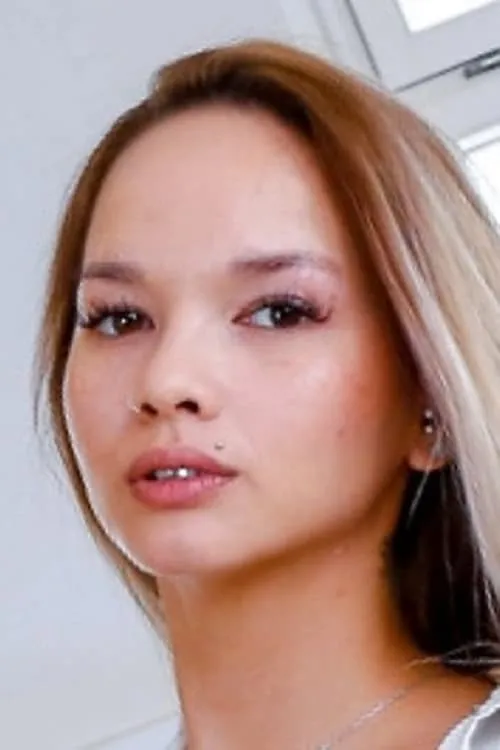 Leah Obscure ha trabajado con Monika Phamous en 1 ocasiones