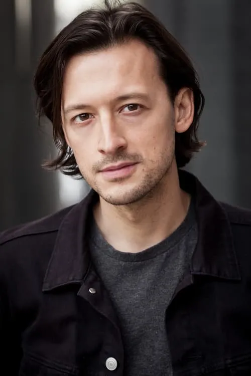 Kim Taylor Bennett ha trabajado con Monroe Robertson en 1 ocasiones