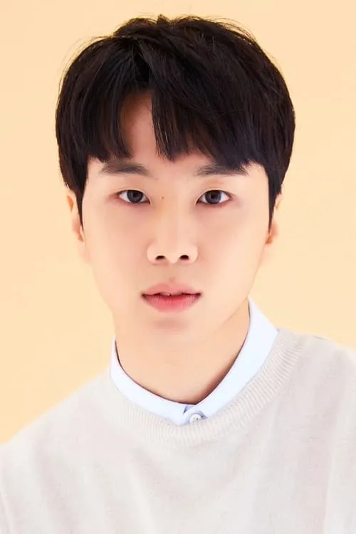 Moon Dong-hyeok en su biografía y filmografía