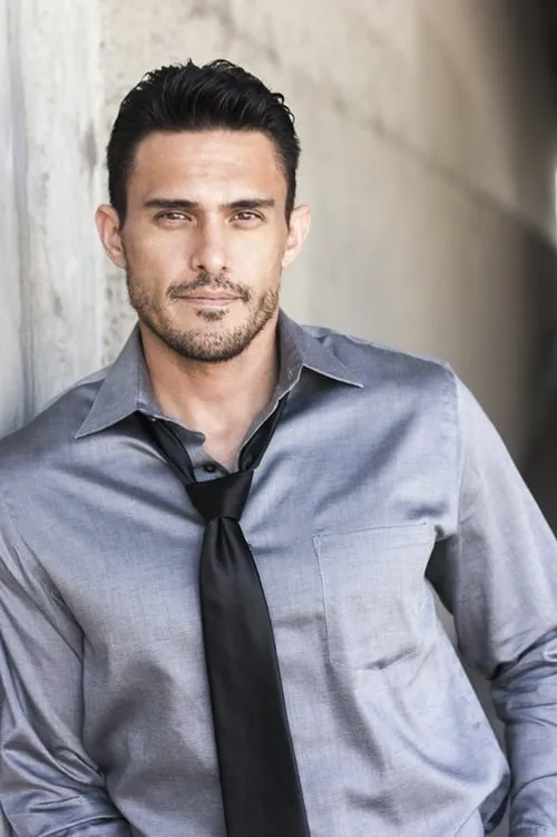 Moronai Kanekoa interpretando a Richard