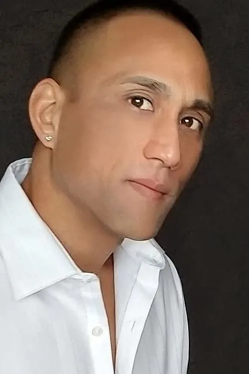 Moses Suzuki en su biografía y filmografía