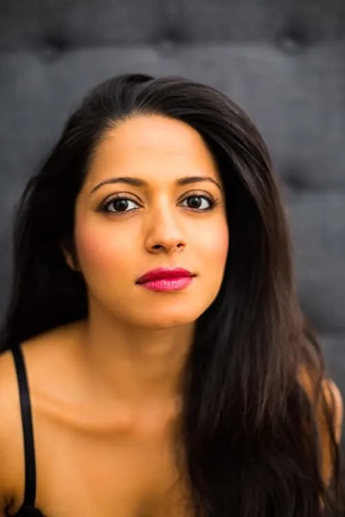 Mouzam Makkar — personaje: Jennifer McDuffie