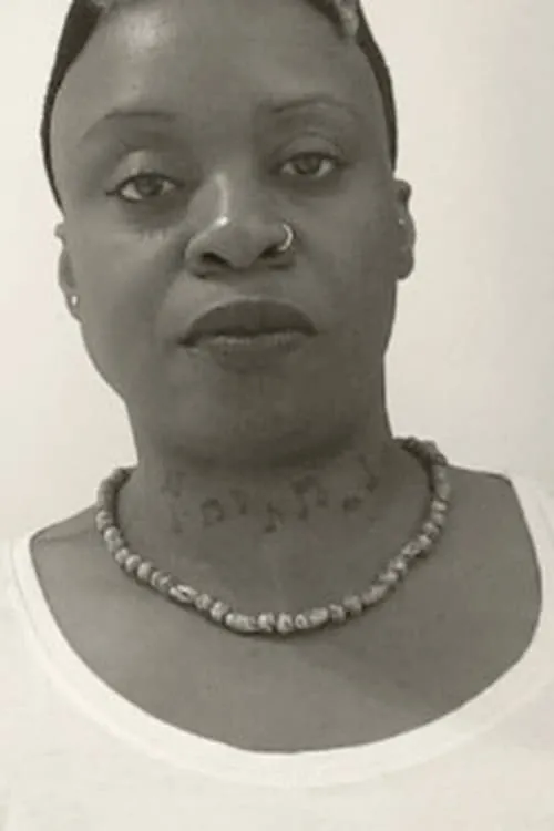 Christian Klischat ha trabajado con Ms. Soli Tii en 1 ocasiones