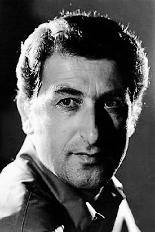 Ayten Çankaya ha trabajado con Mücap Ofluoğlu en 1 ocasiones