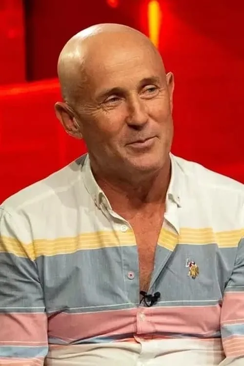 Mugur Mihăescu interpretando a Garcea / Leana