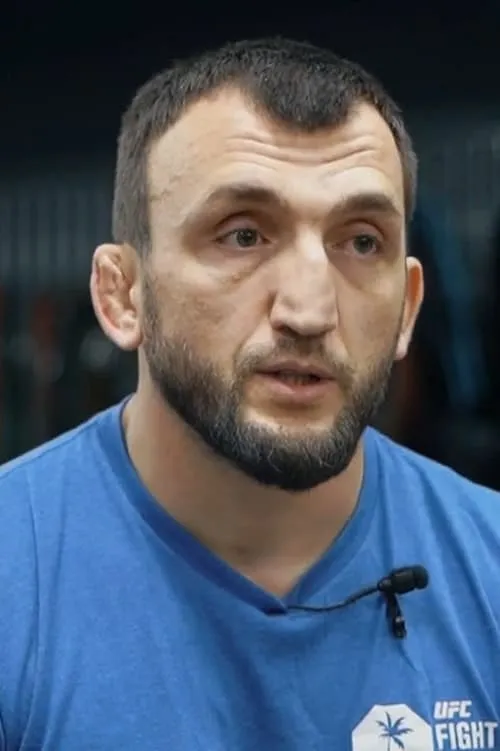 Zhalgas Zhumagulov ha trabajado con Muslim Salikhov en 2 ocasiones