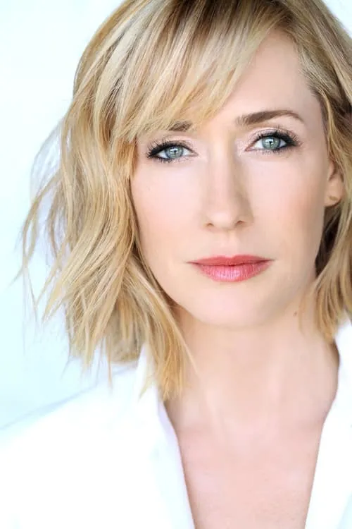 Myndy Crist interpretando a Dr. Kelly