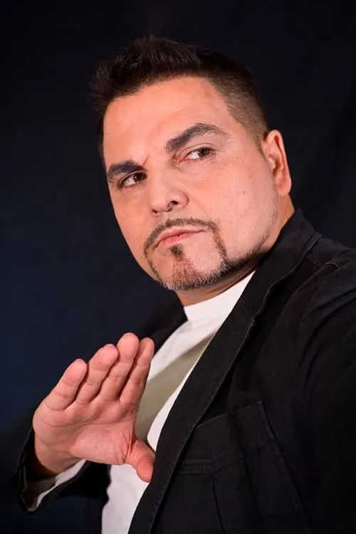 Eduardo Castejón ha trabajado con Nacho Serapio en 1 ocasiones