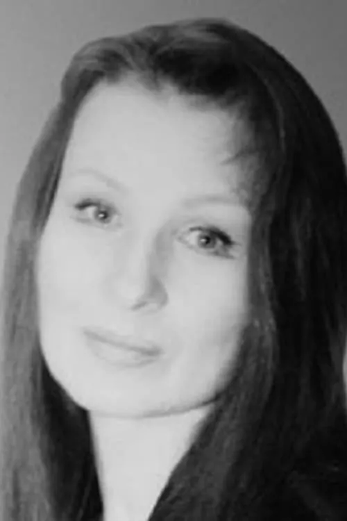 Nadezhda Evdokimova interpretando a Vera - Dmitry's wife