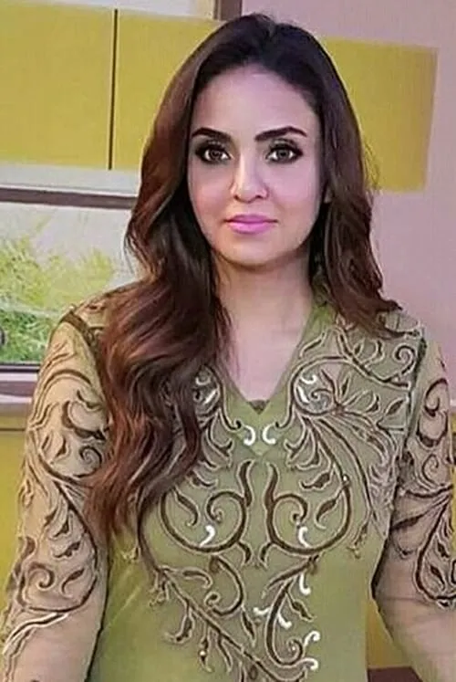 Nadia Khan — personaje: Host
