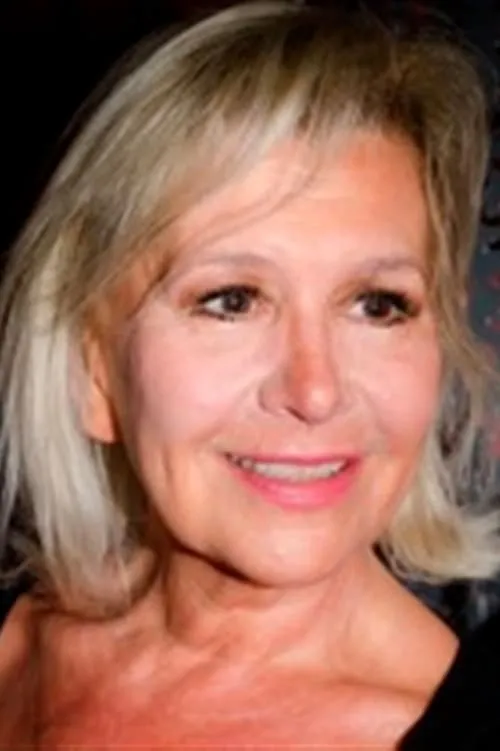 Nadine Capri interpretando a Martine la prostituée