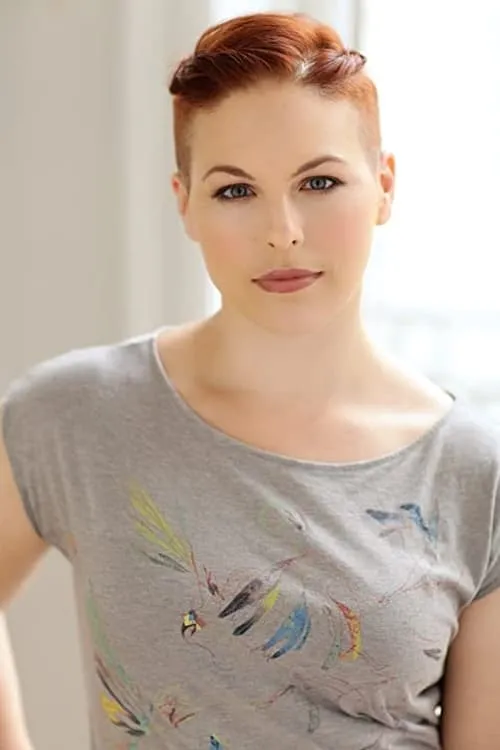 Marina Lutz ha trabajado con Naomi Peters en 1 ocasiones