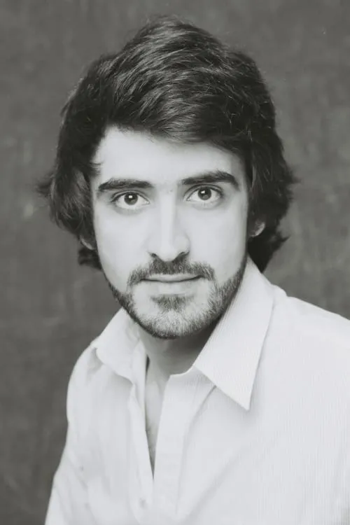 Nasri Sayegh interpretando a Tamer