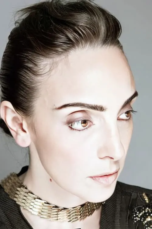 Natalia Di Cienzo interpretando a Luciana