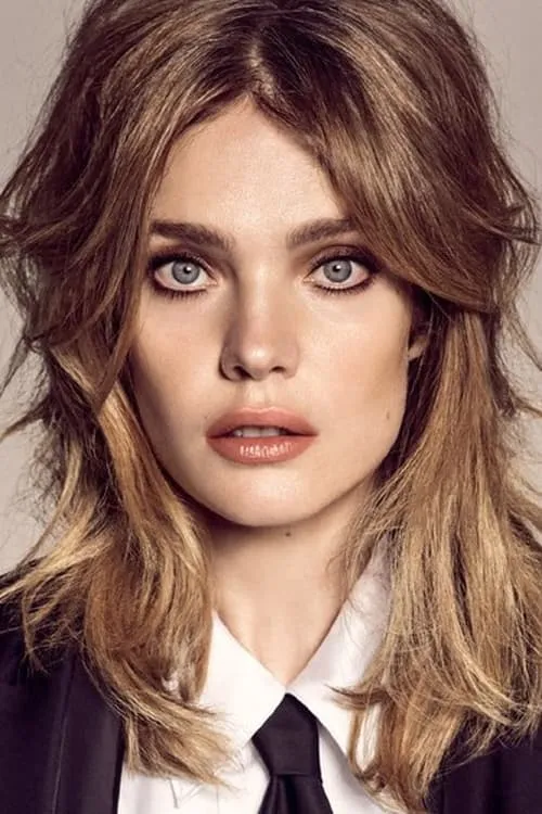 Natalia Vodianova interpretando a Ariane