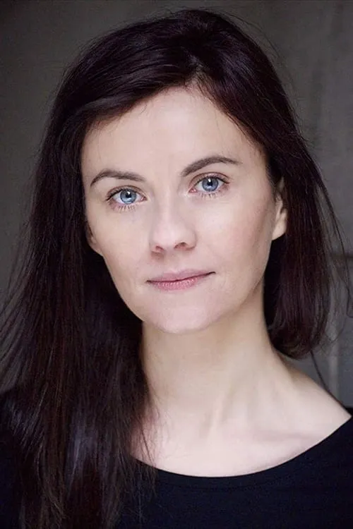 Colin McCredie ha trabajado con Natalie Clarke en 1 ocasiones