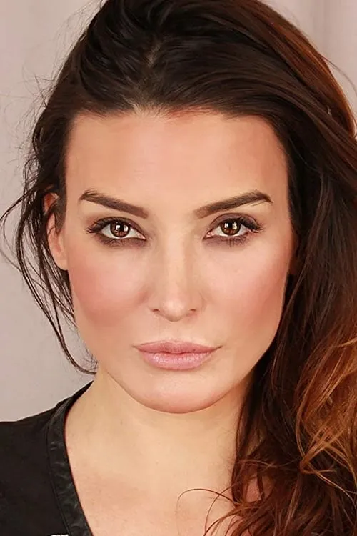 Joe Cornet ha trabajado con Natalie Denise Sperl en 2 ocasiones