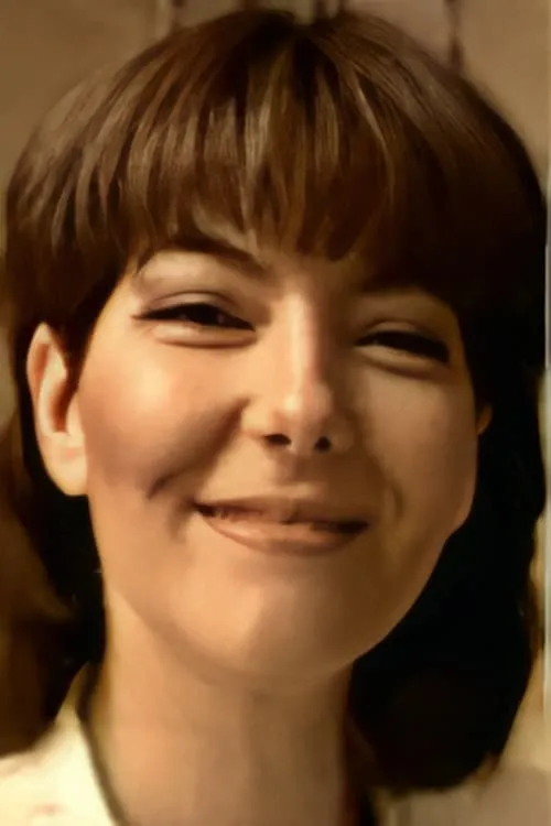 Natalie Streb interpretando a