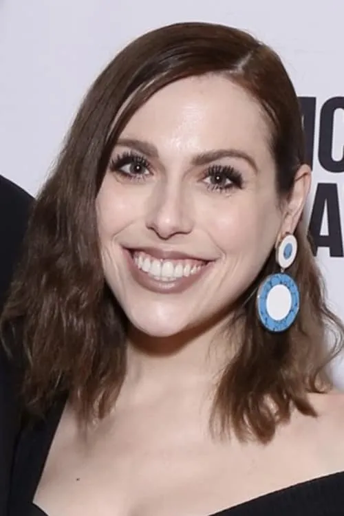 Natalie Walker interpretando a Katie (Manager)