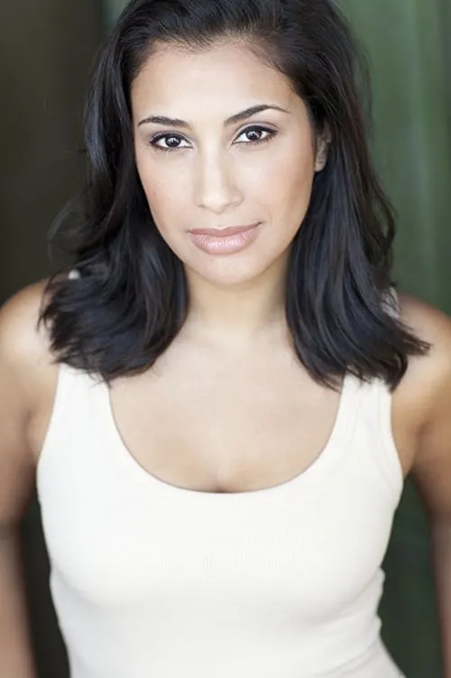 Maya Morales ha trabajado con Natasha Forouzannia en 1 ocasiones