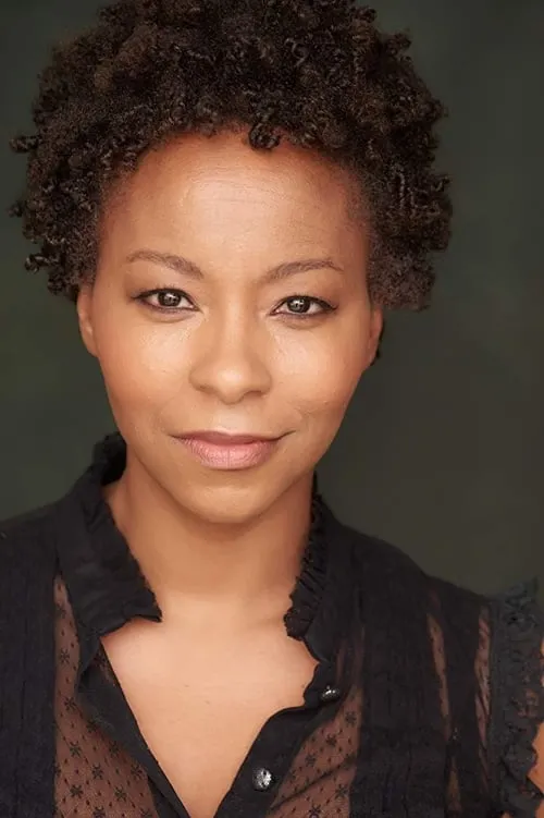 Natasha McCrea interpretando a Pheobe