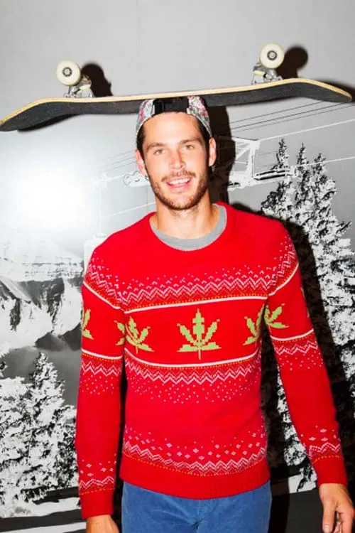 Derek Burdette ha trabajado con Nate LaCoste en 1 ocasiones