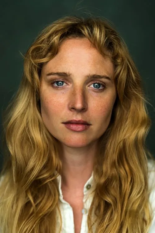 Chris George ha trabajado con Nathalie Sorrell en 1 ocasiones