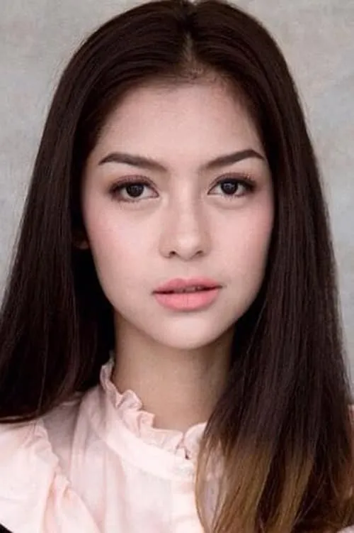 Nattaya Thongsaen — personaje: Paeng