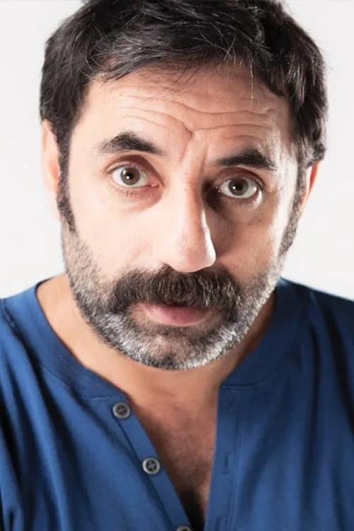 Mert Turak ha trabajado con Nazmi Kırık en 2 ocasiones