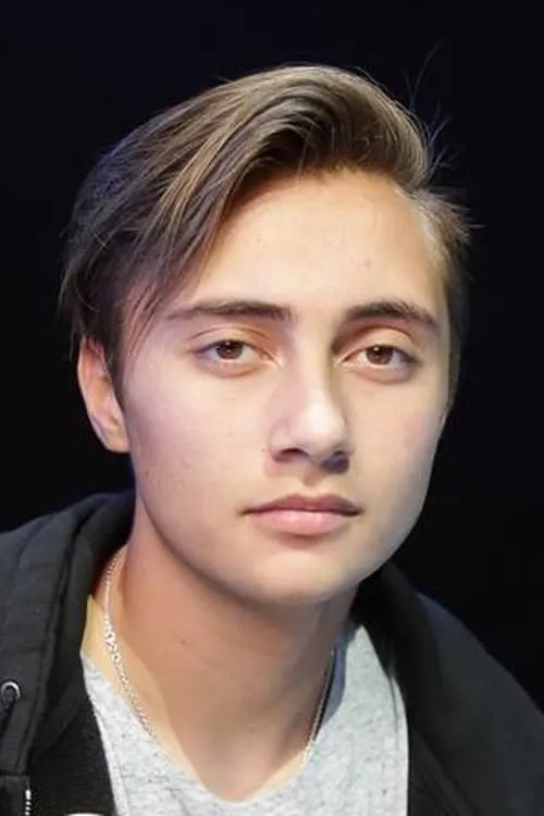 Steven Adler ha trabajado con Nic Collins en 1 ocasiones