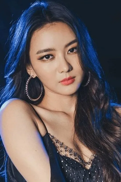 Nichaphat Chatchaipholrat — personaje: Aroonchai