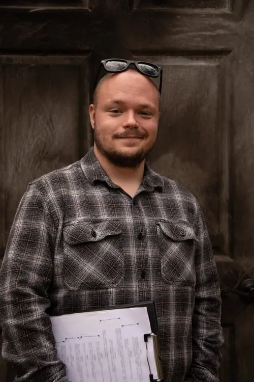 Isaiah Morales ha trabajado con Nicholas Carrodo en 1 ocasiones