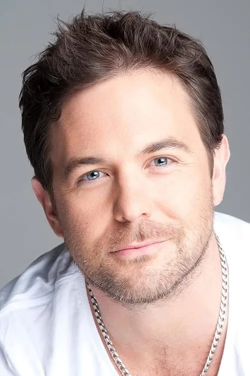 Remi Broadway ha trabajado con Nicholas Cooper en 1 ocasiones