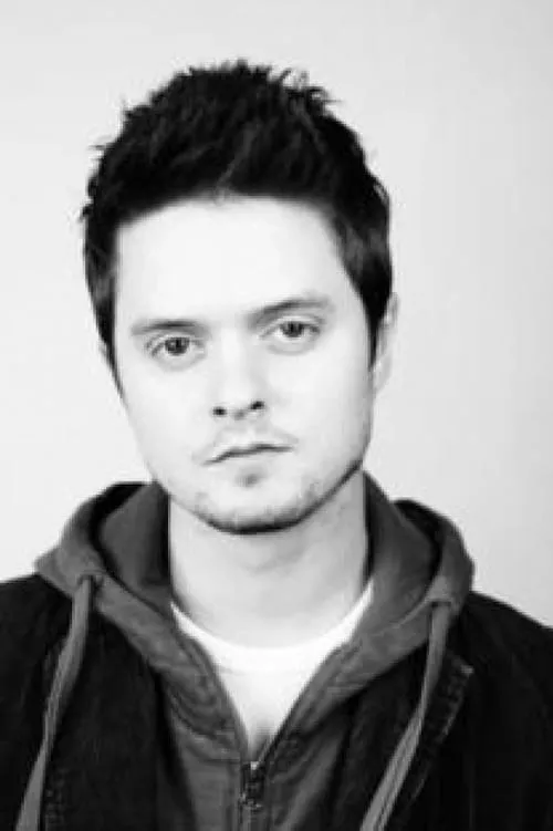 Nicholas Savard-L'Herbier — personaje: Winston McDougall (voix)