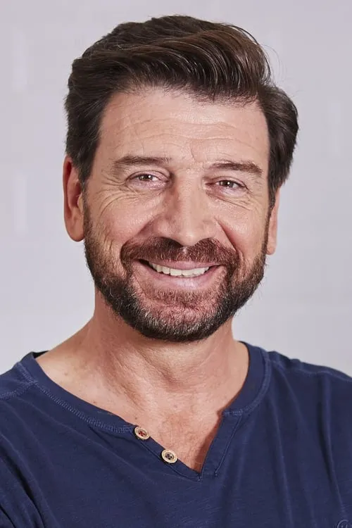 Nick Knowles en su biografía y filmografía